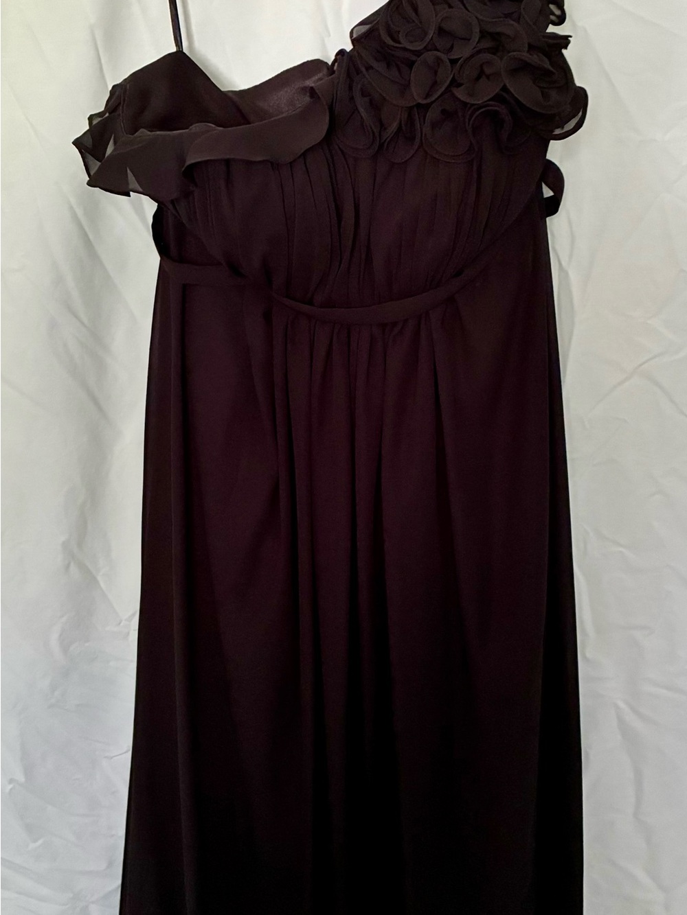 One-Shoulder Black Floral Appliqué Evening Dress